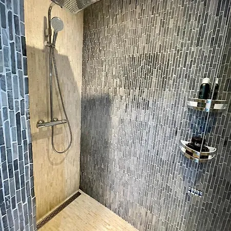Luxury House With Mini * Asker